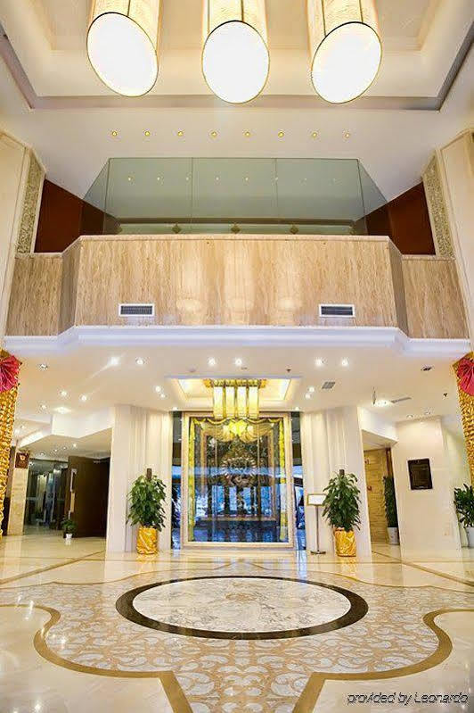 Minshan Lhasa Grand Hotel Ченду Інтер'єр фото