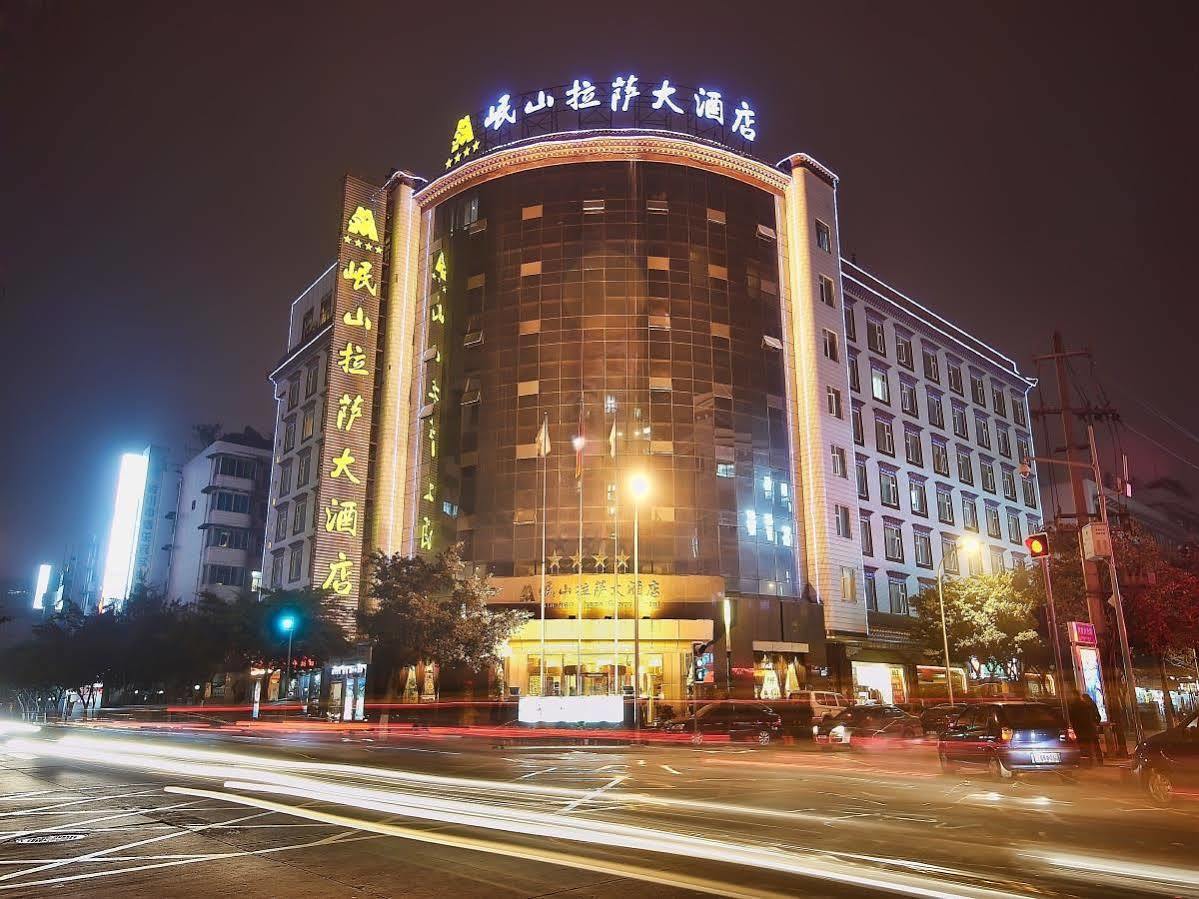 Minshan Lhasa Grand Hotel Ченду Екстер'єр фото